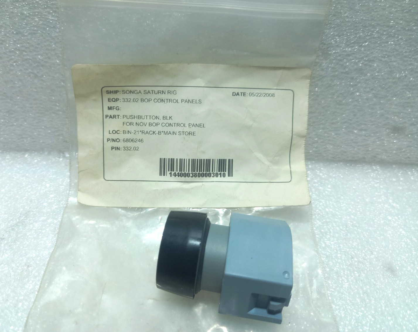 6806246 Pushbutton BLK For Nov BOP Control Panel 332.02