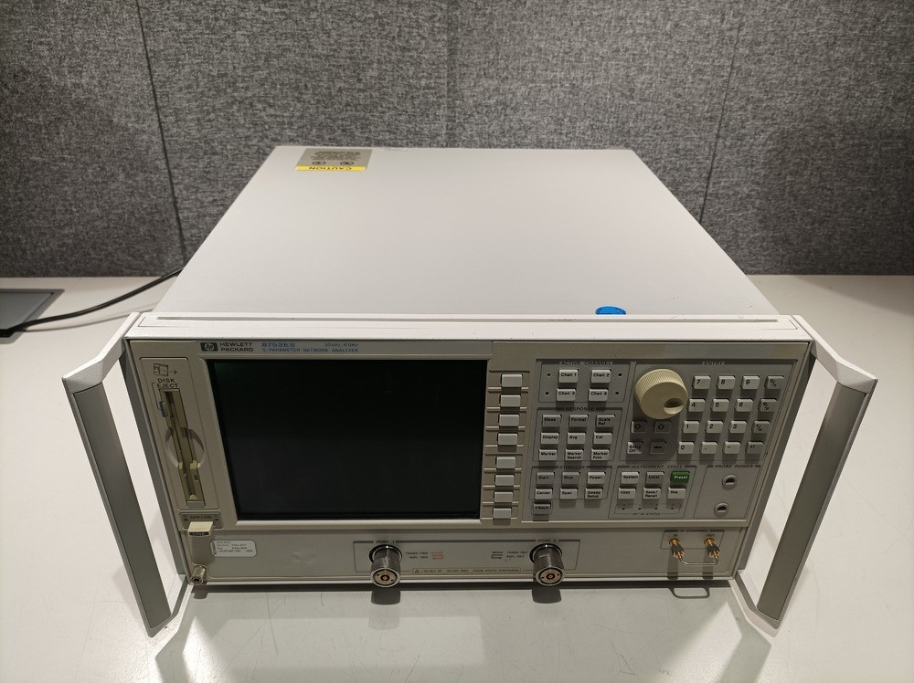 Hewlett Packard 8753ES, S-Parameter Network Analyzer, 30kHz-6GHz, 002, 006 & 010