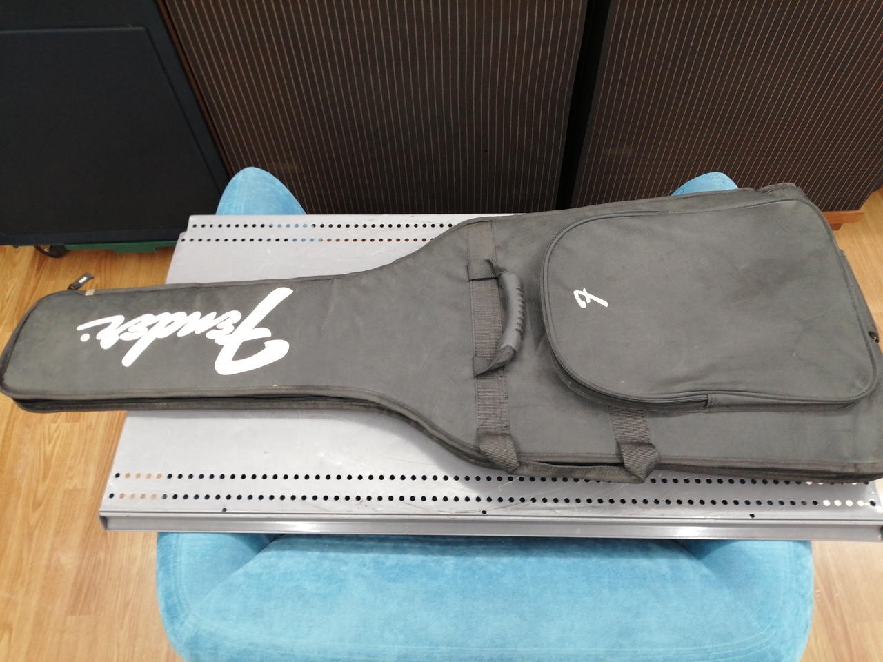 FENDER MG69 electric guitar