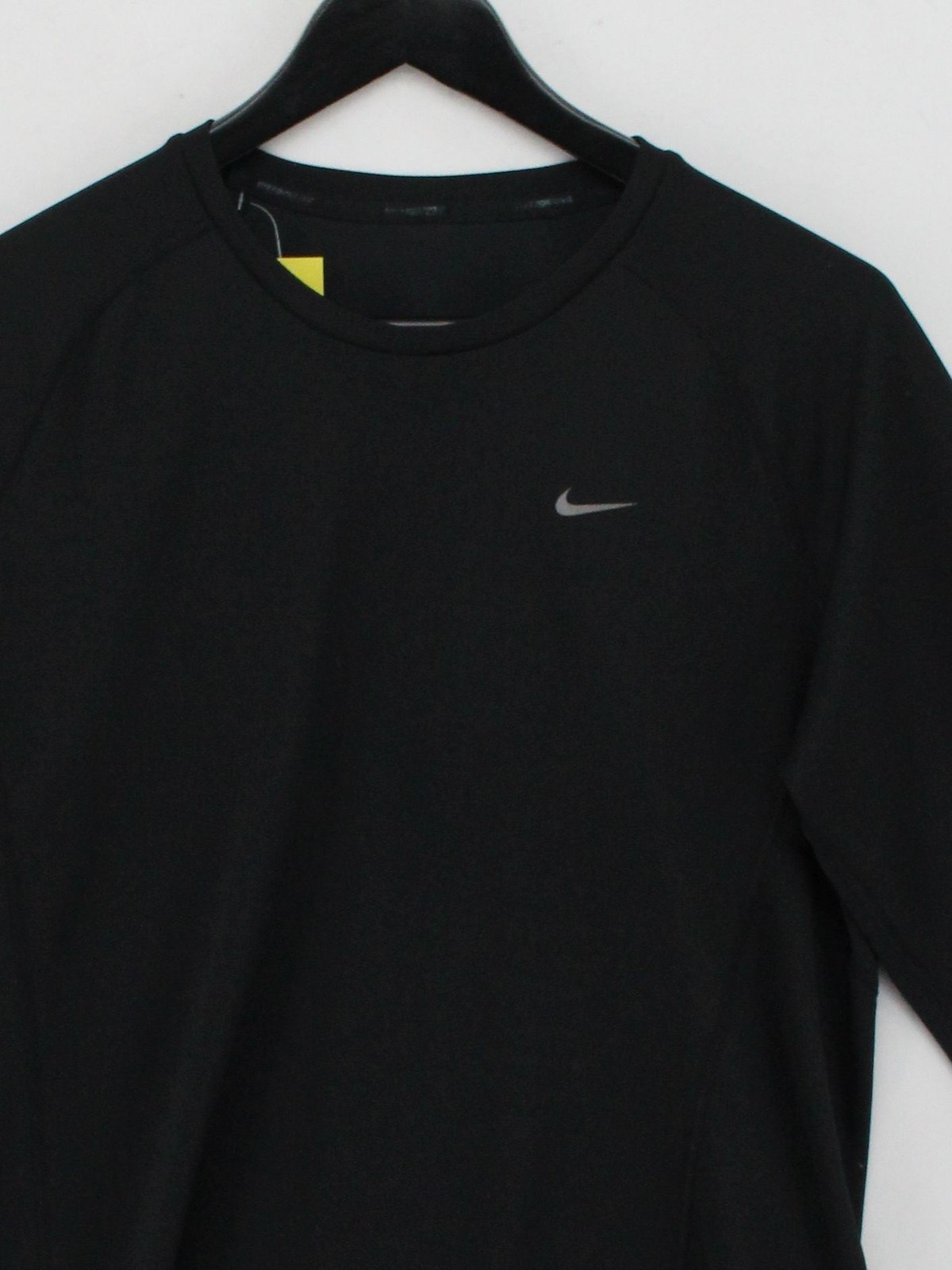 Nike Men's T-Shirt M Black 100% Polyester Round Neck Basic