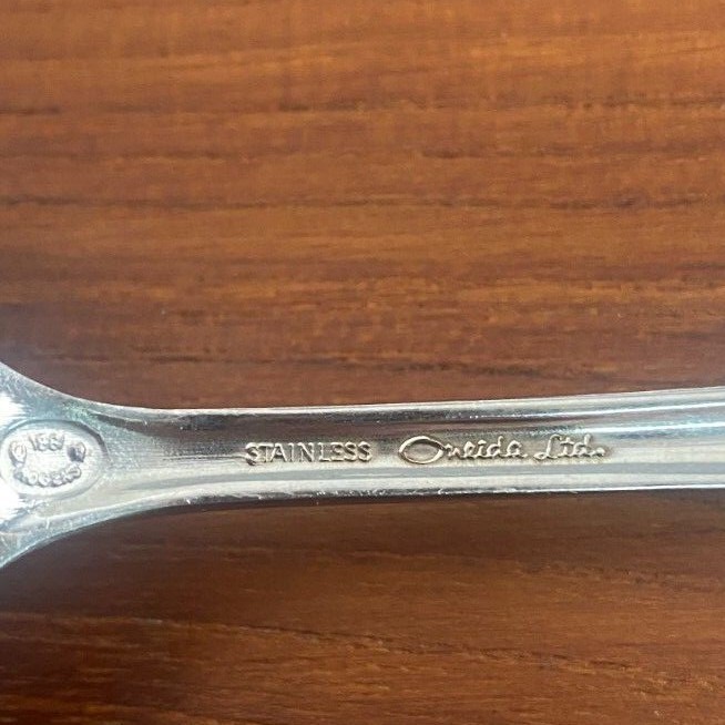 Oneida * NEEDLEPOINT - BEADED ARTISTRY Stainless Flatware CHOICE - CHOOSE (107)