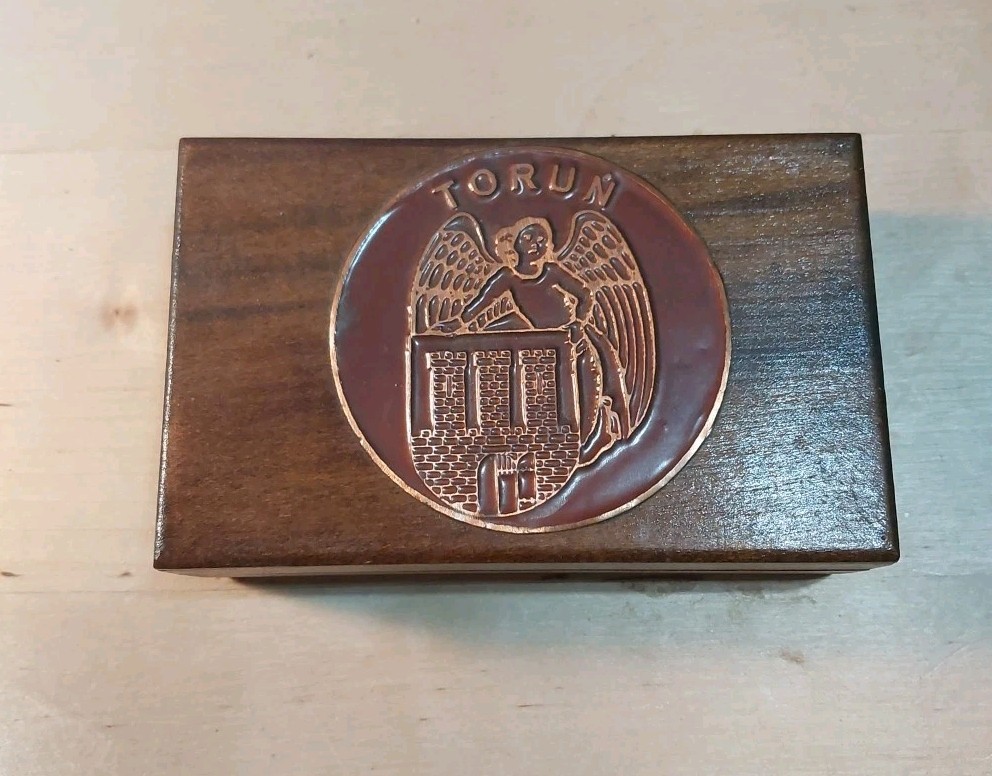 Vintage City of TURIN wooden box Vintage 4.5x2.75x1.5 Inches