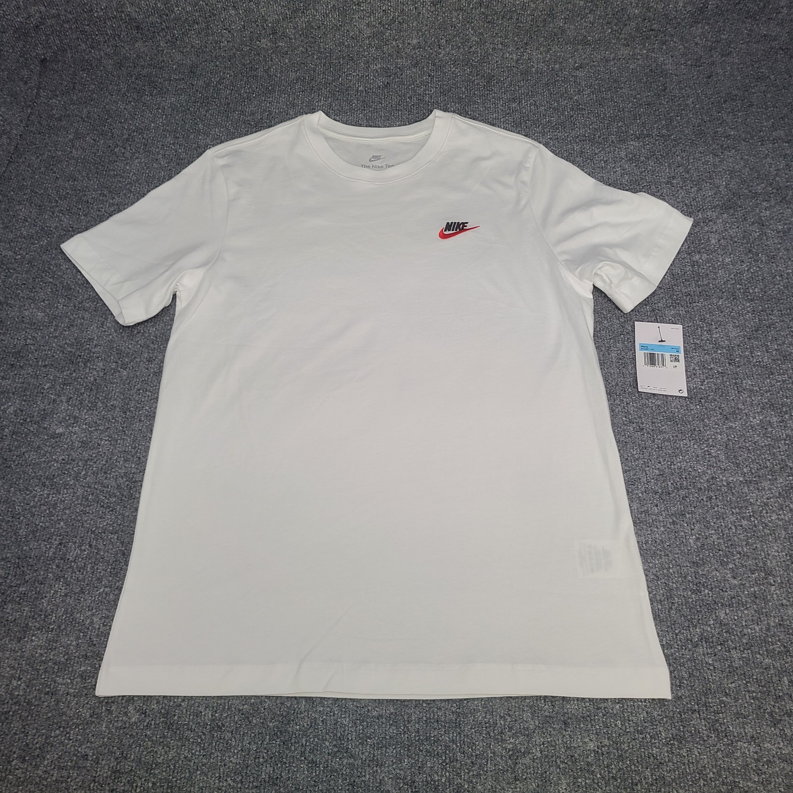 Nike Shirt Mens Medium White Black Futura Embroidered Logo Sportswear Club Tee