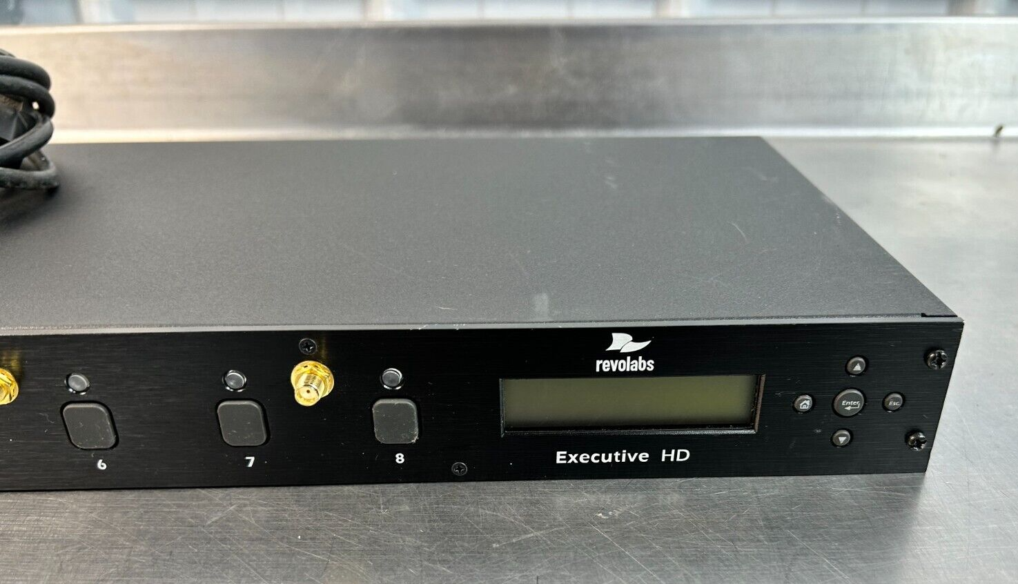 Revolabs Executive HD 01-HDEXEC-NM 8-Channel Wireless Microphone System