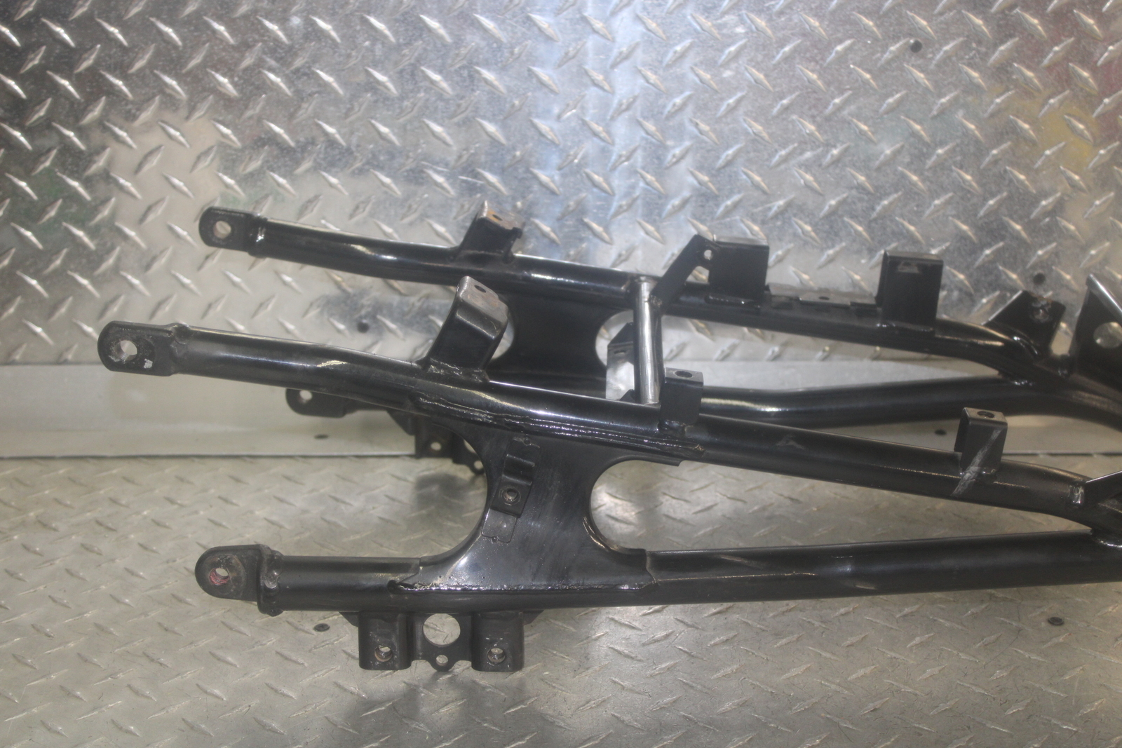 2003 KAWASAKI ZZR1200 REAR SUBFRAME BACK SUB FRAME 32160-1776-10