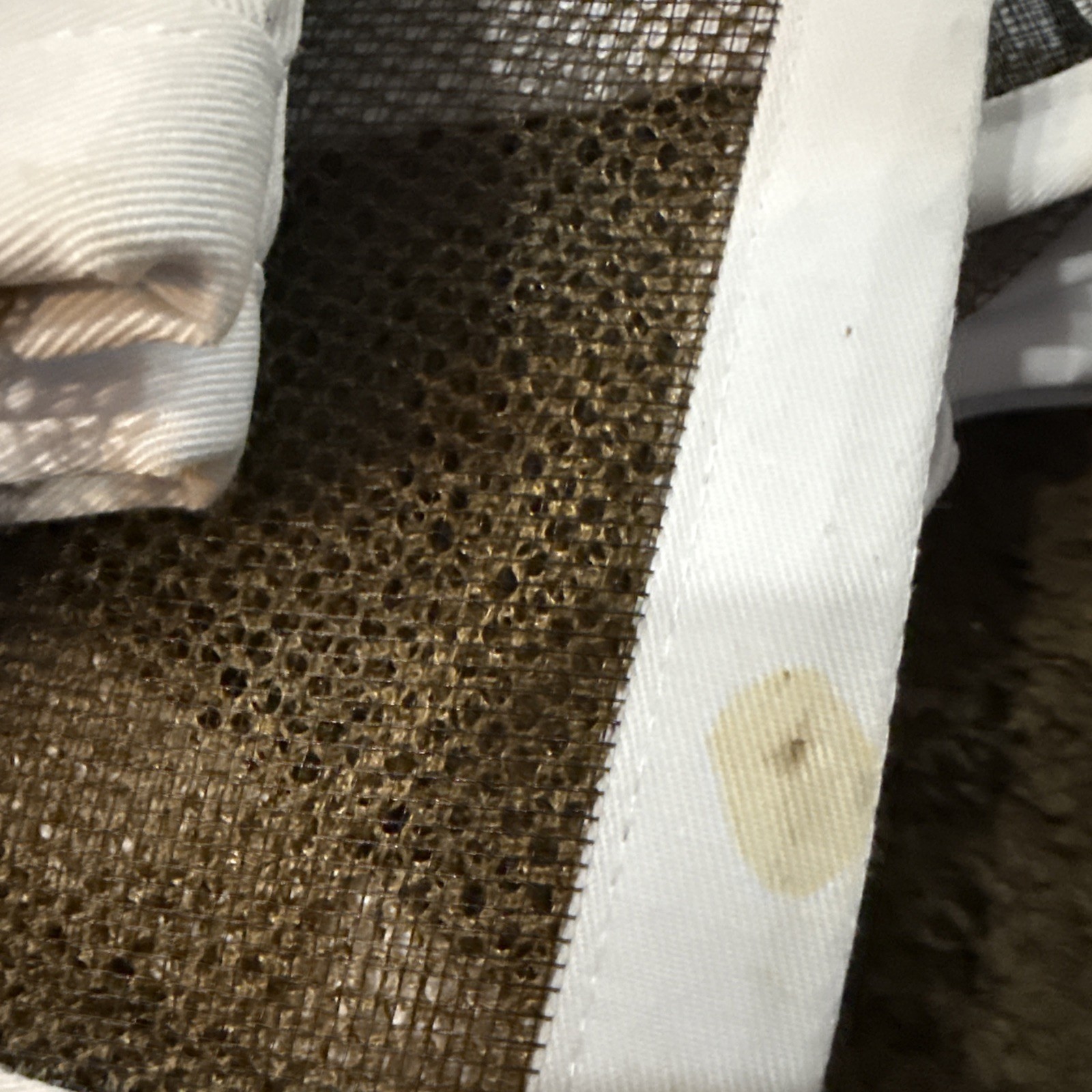 Honey Bee Square Protective Veil Folding For Round Hat! Zipper Bottom! Stained!