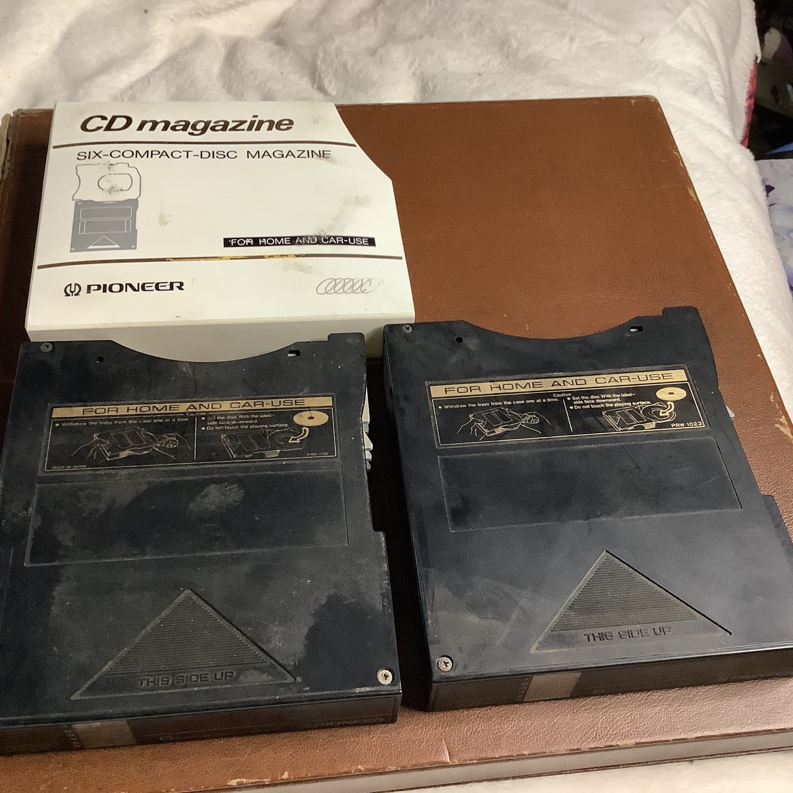 [RARE] PIONEER JD-M300 SIX-CPMPACT DISC MAGAZINE LOT OF 2 BOX CLEAN