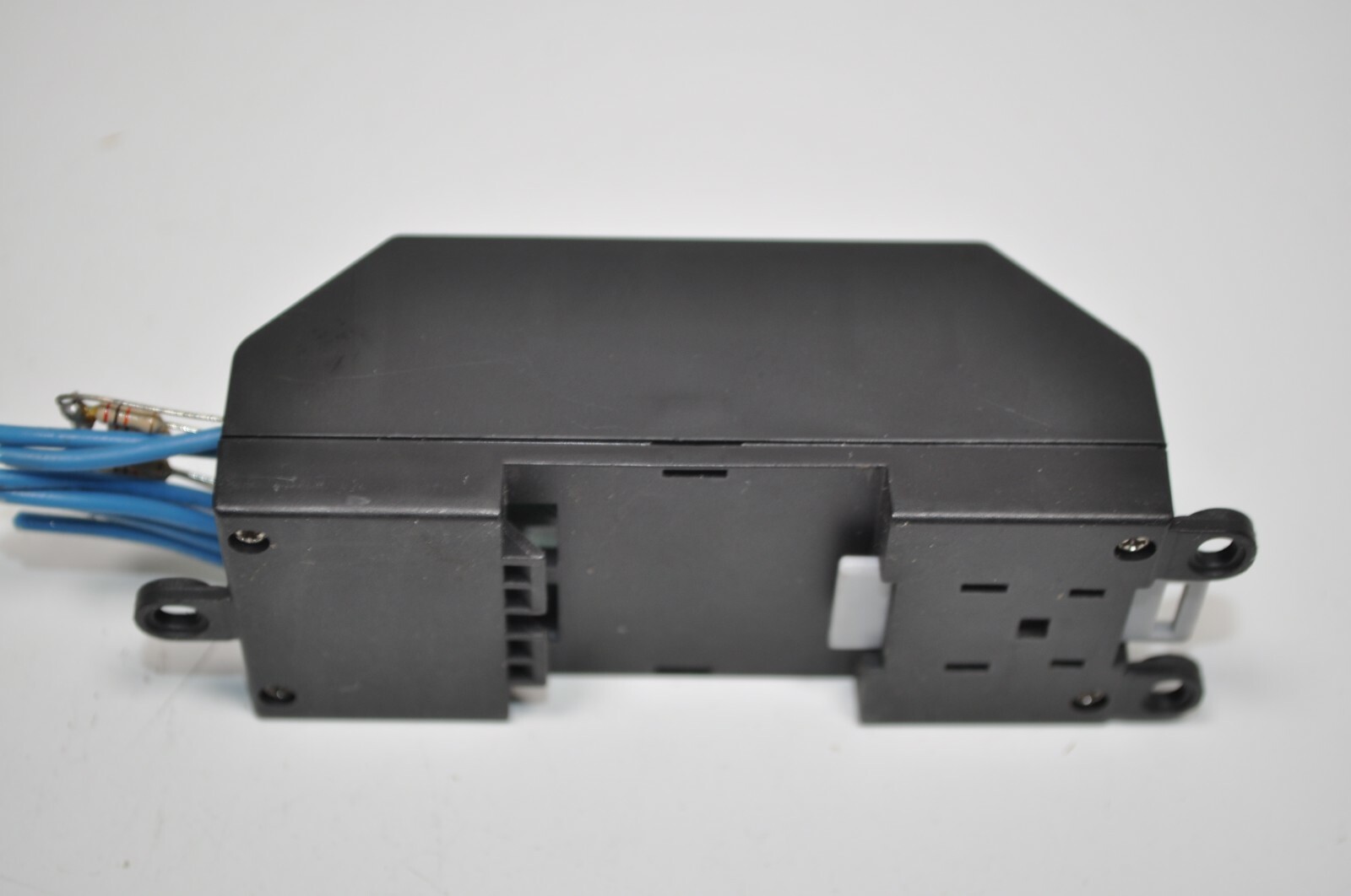 HITACHI 115VIF-DIN2 115VAC Input Interface Module 24VDC output logic for VFD