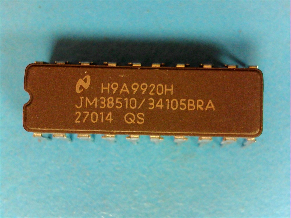 New (7pcs) JM38510/34105BRA NATIONAL SEMI IC MIL-Spec