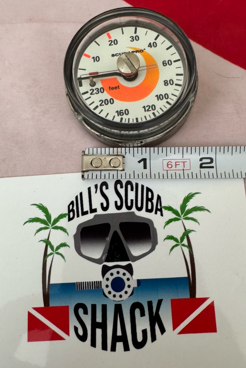 SCUBAPRO DEPTH GAGUE MINI SIZE IN NICE CONDITION!