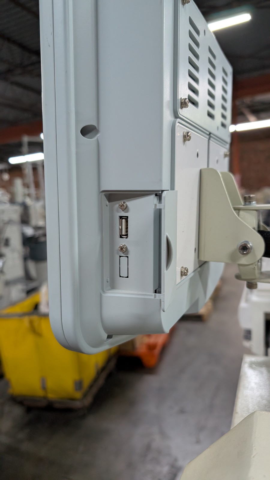 Macpherson Meistergram PRO1504 embroidery Machine