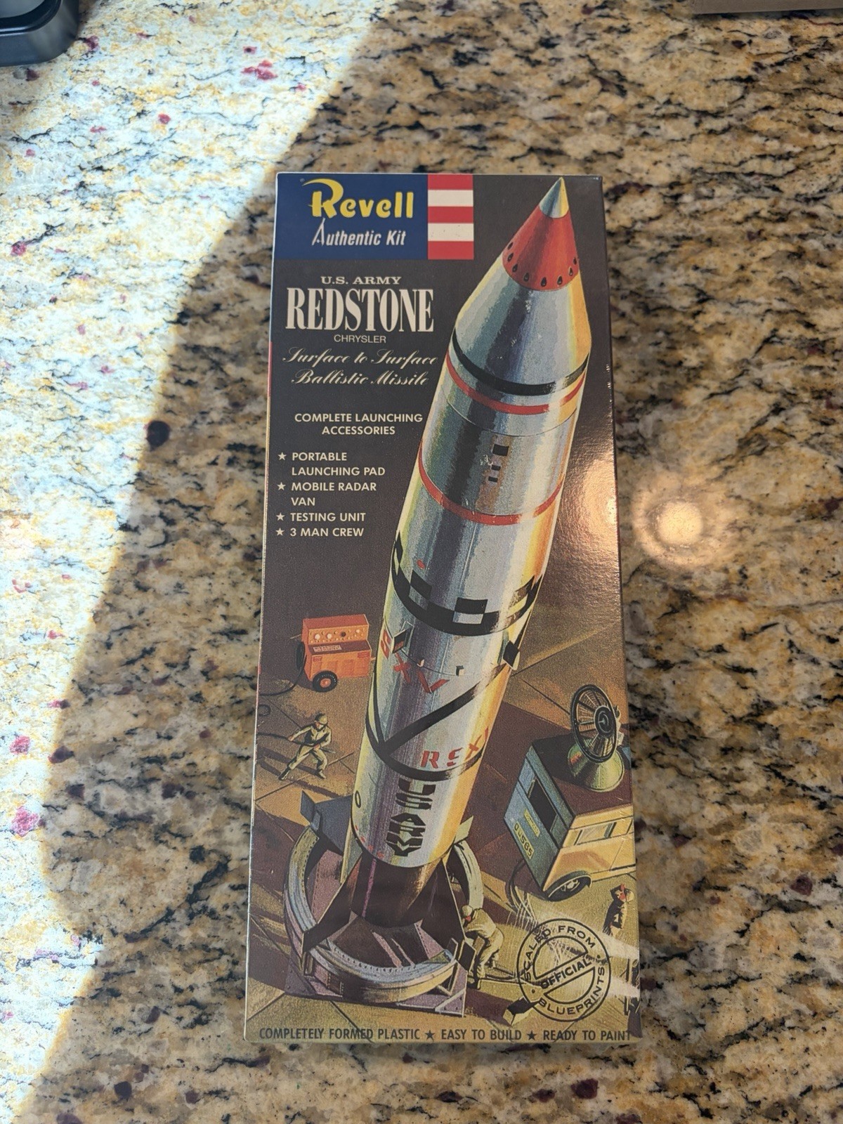Revell U.S. Army Redstone Chrysler H-1832:79 Model Kit SEALED