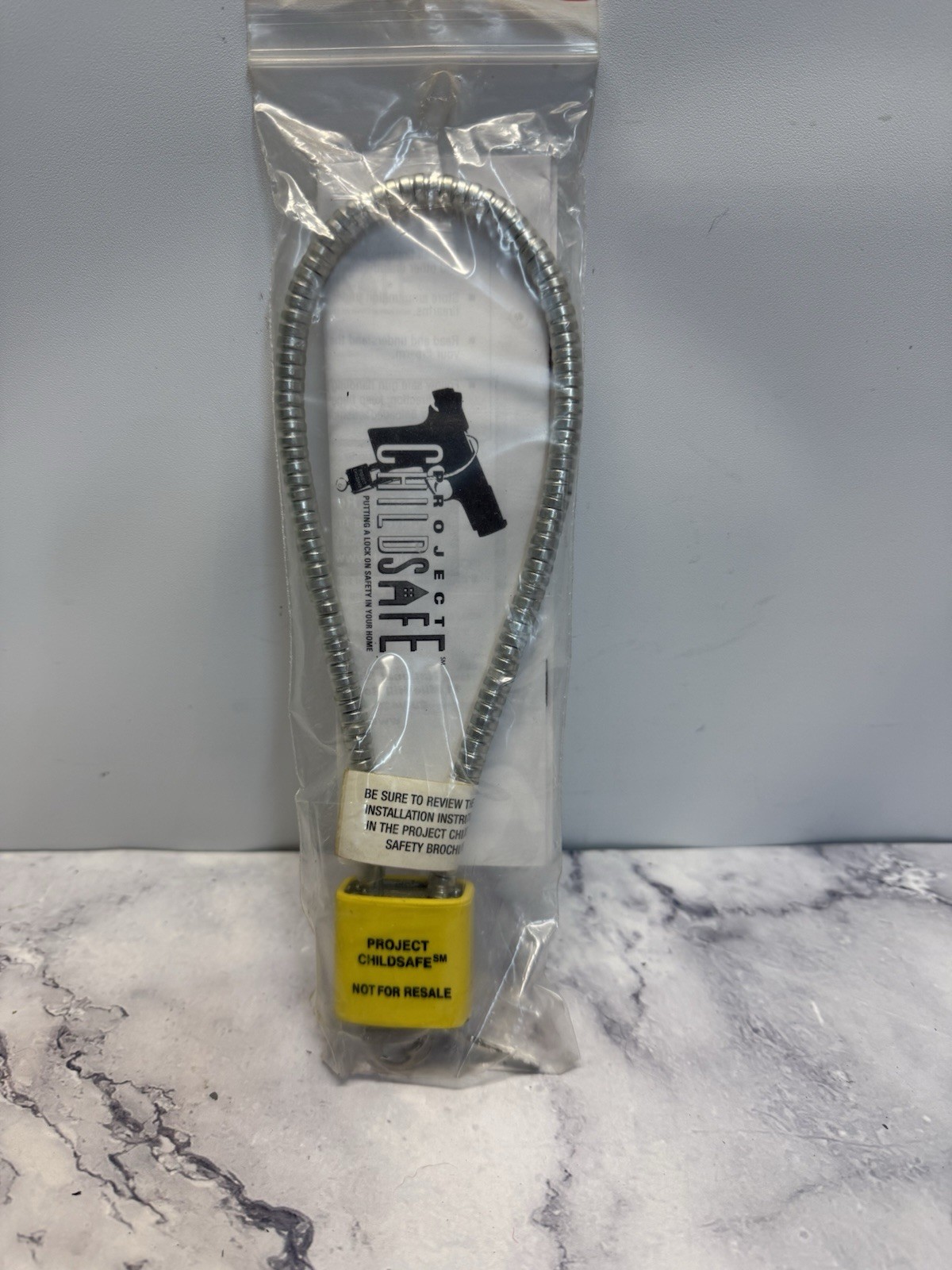 2 PROJECT CHILDSAFE Gun Lock - Child Safe Cable With Padlock, 2 Keys, Instruct