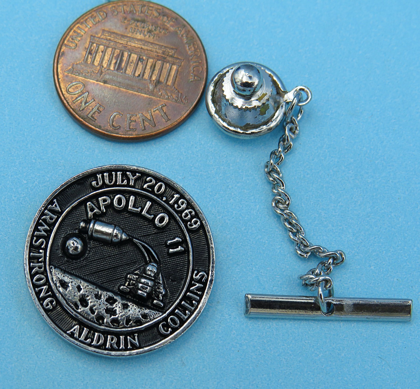 TIE TACK Pin vtg APOLLO 11 / Armstrong Aldrin Collins Astronauts / SILVER Tone