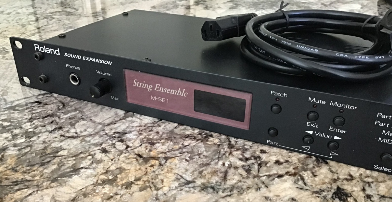 ROLAND M-SE1 SOUND EXPANSION STRING ENSEMBLE RACK MOUNT MODULE