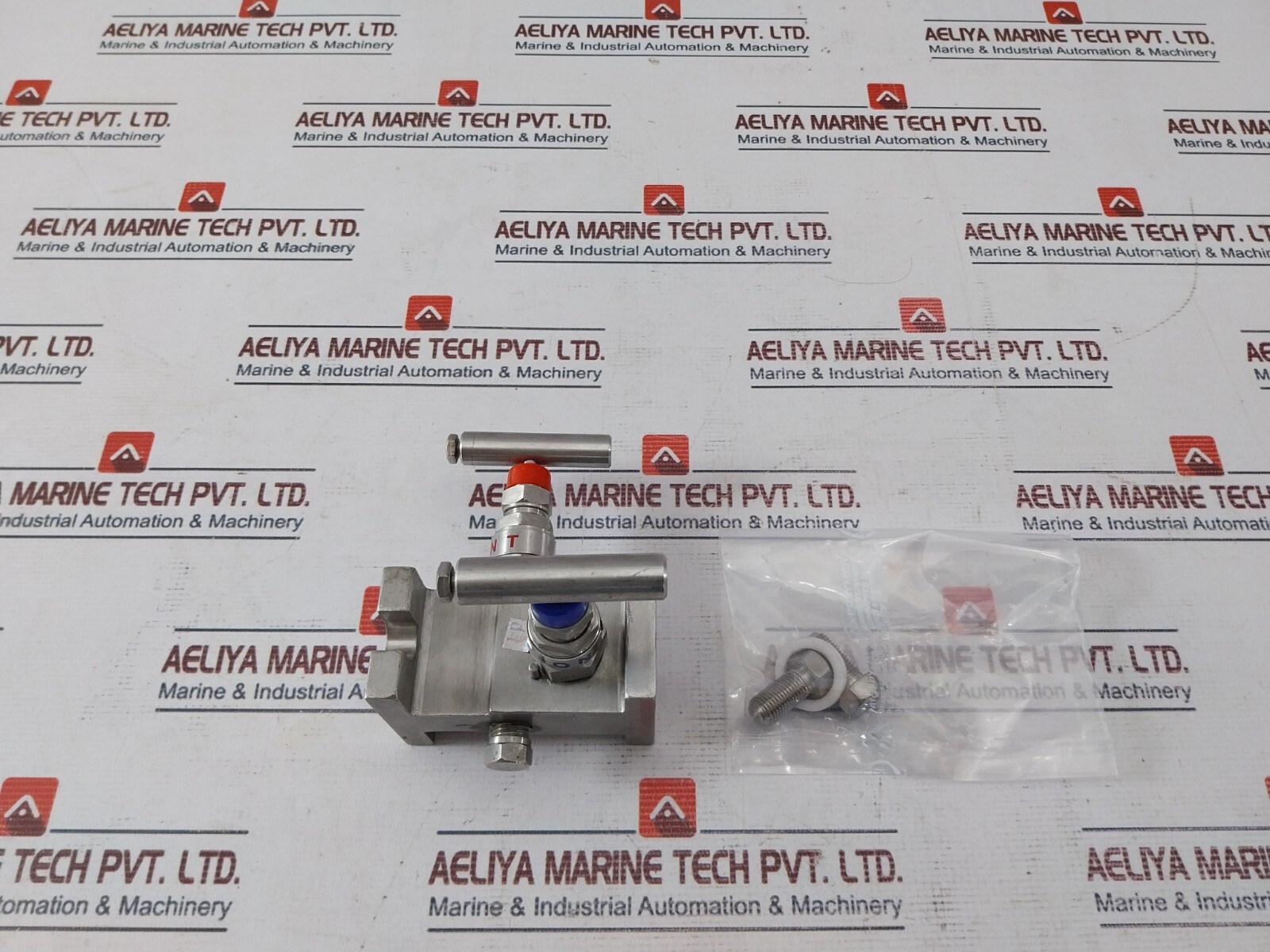 Excelock 2VM/H-SS 316 Needle Valve E201 FF