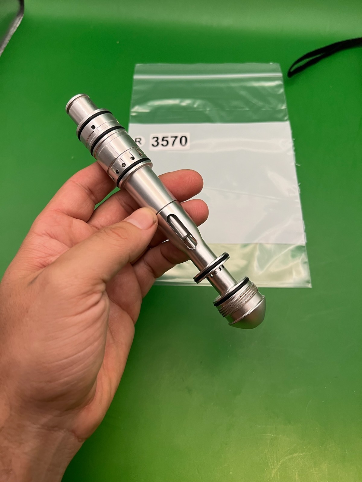 Dye Bolt Kit