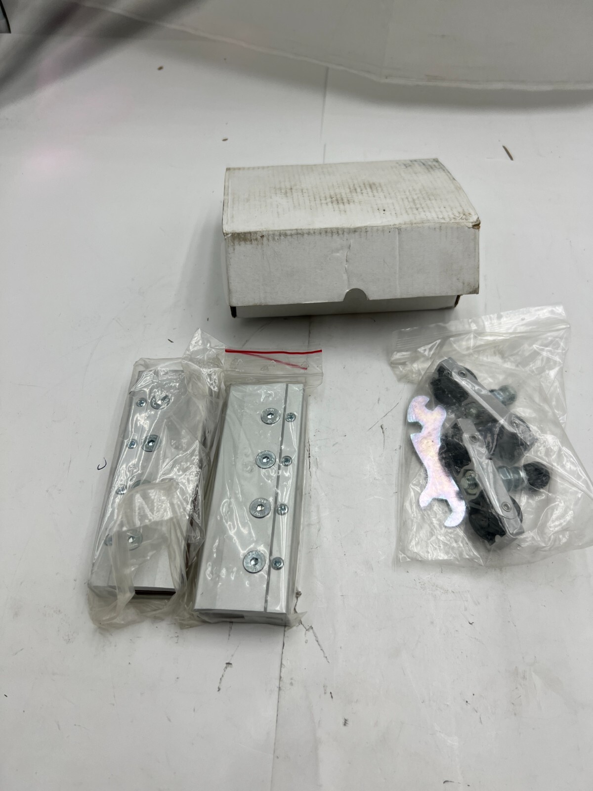 (Pack of 2) CRL 50/51 Series Fixed Panel Adaptor Hanger CRL3958