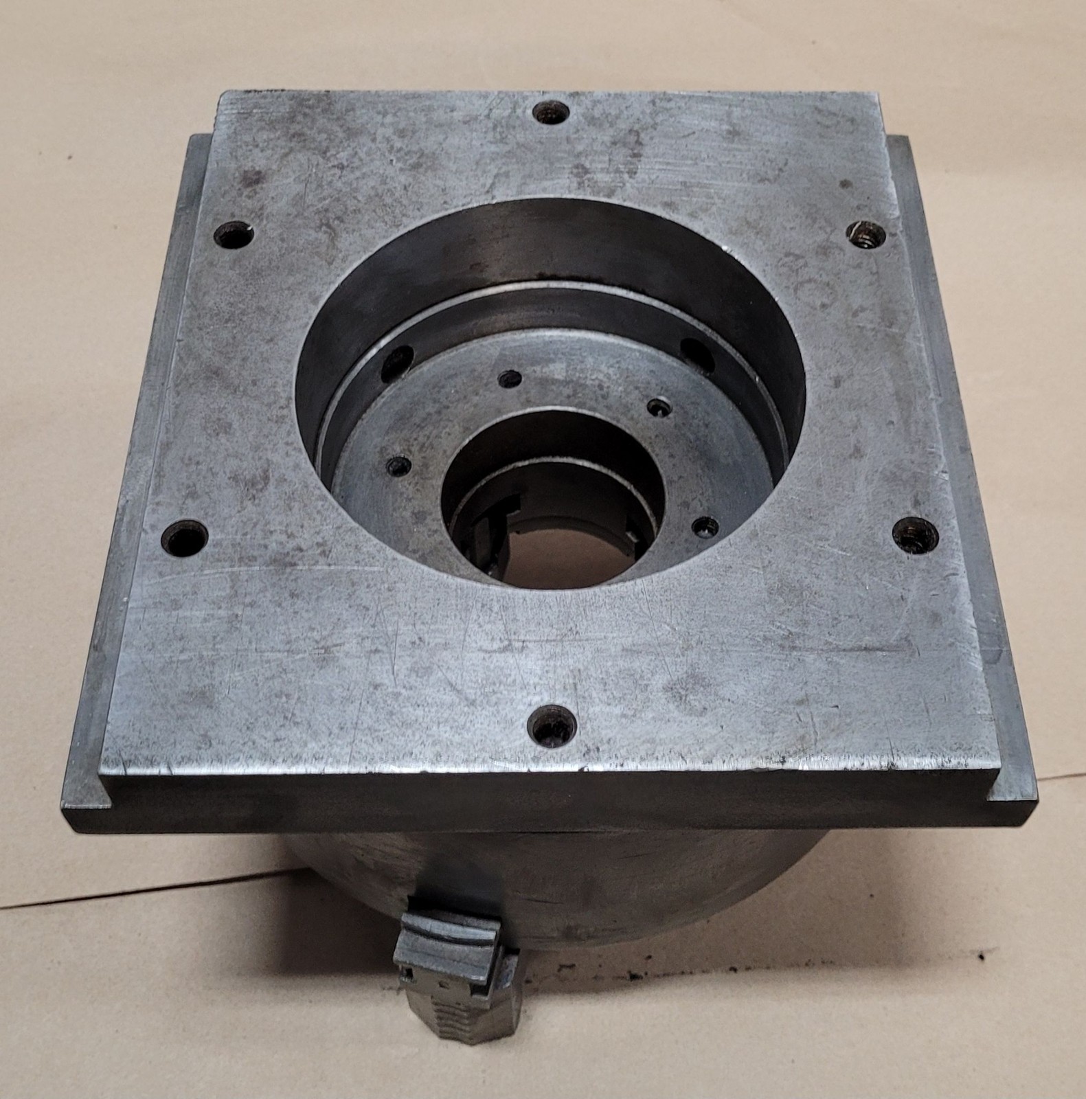Buck – 2083R – 8'' - 3 Jaw Chuck