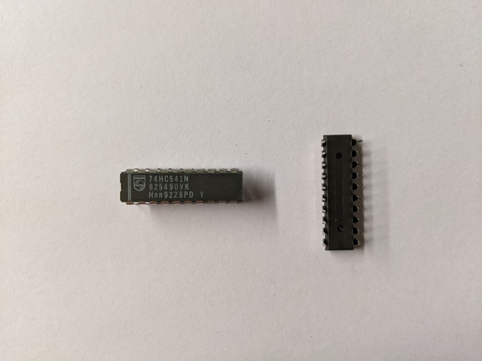 74HC541N or 74HC541