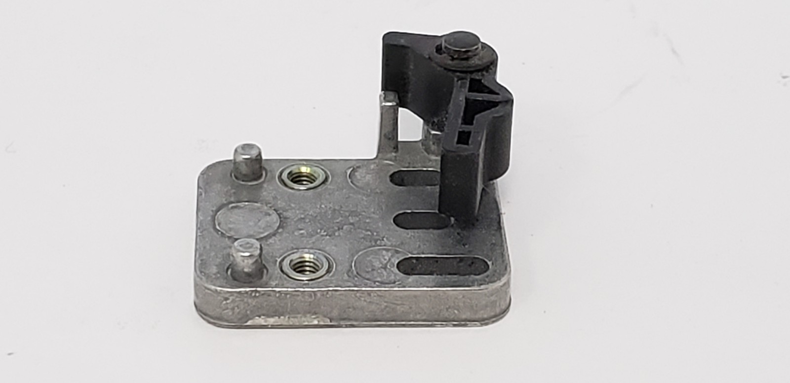 HEIDELBERG 91.090.801F BASE PLATE, SPL LEFT, NNB