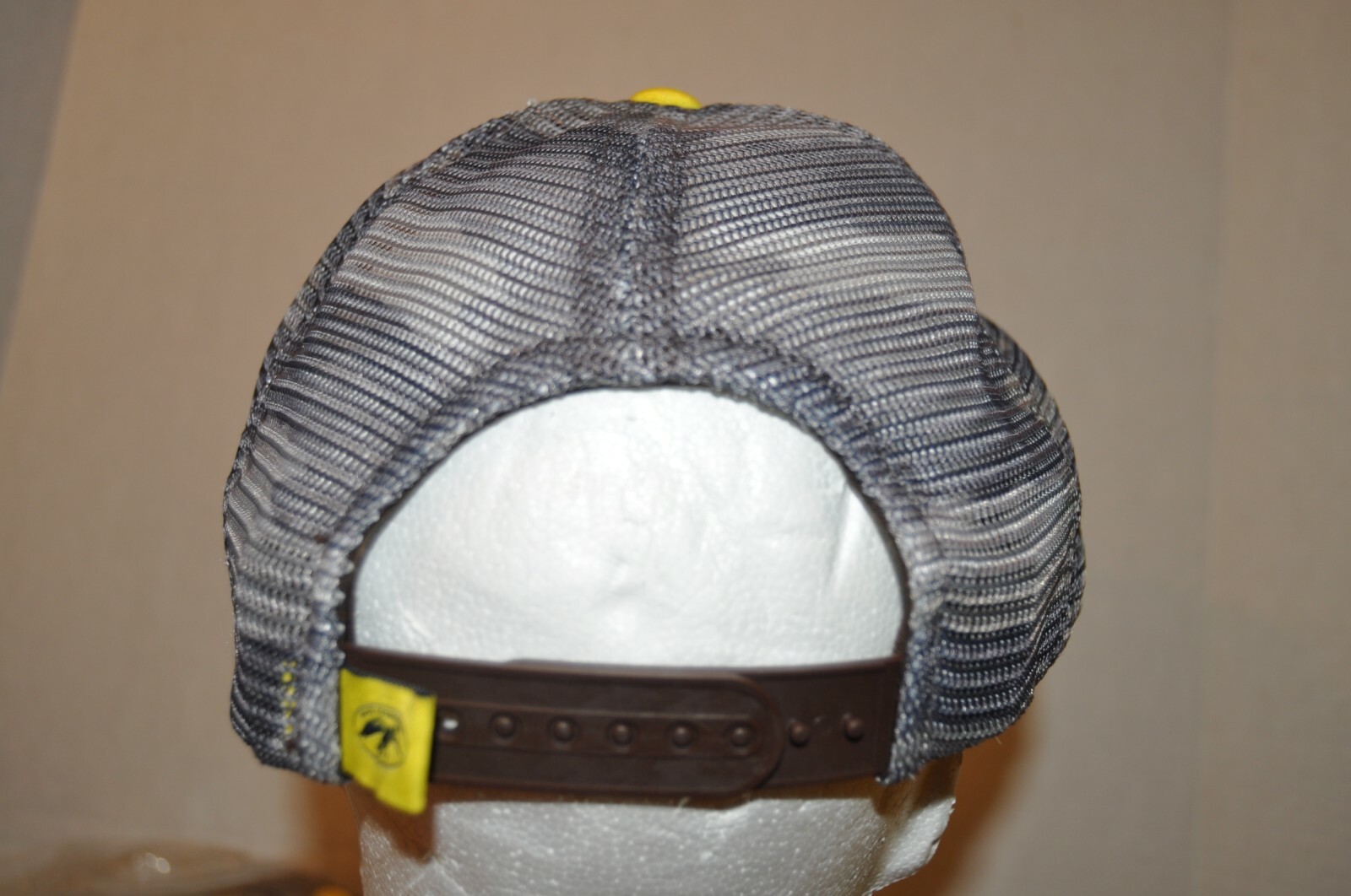 DUCK COMMANDER LOGO, DYNASTY, Yellow Grey Camo MESH TRUCKER HAT CAP New W Tag