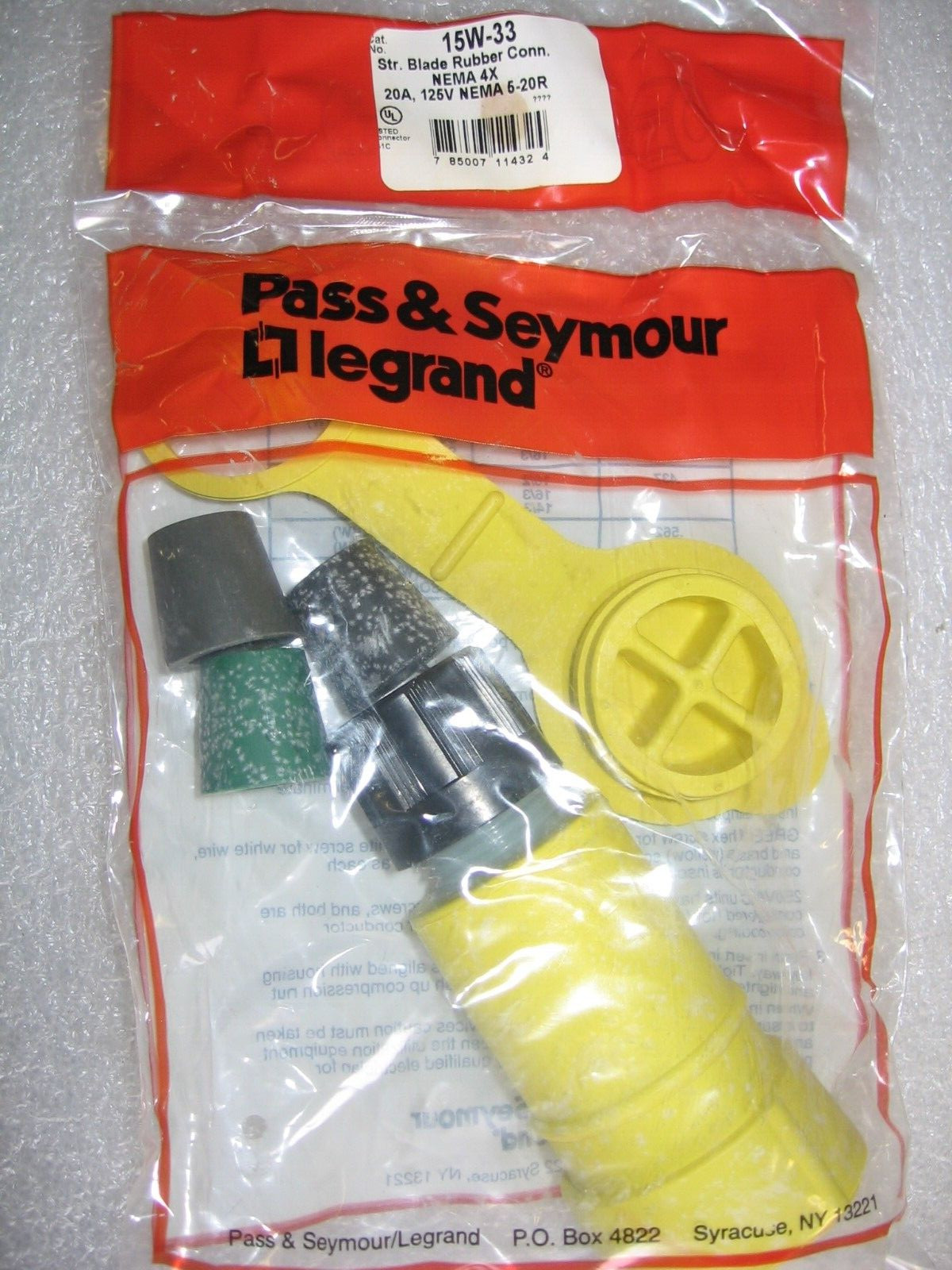 Pass & Seymour 15W-33 Rubber Watertight Straight Blade Connector 20A 125V 5-20R
