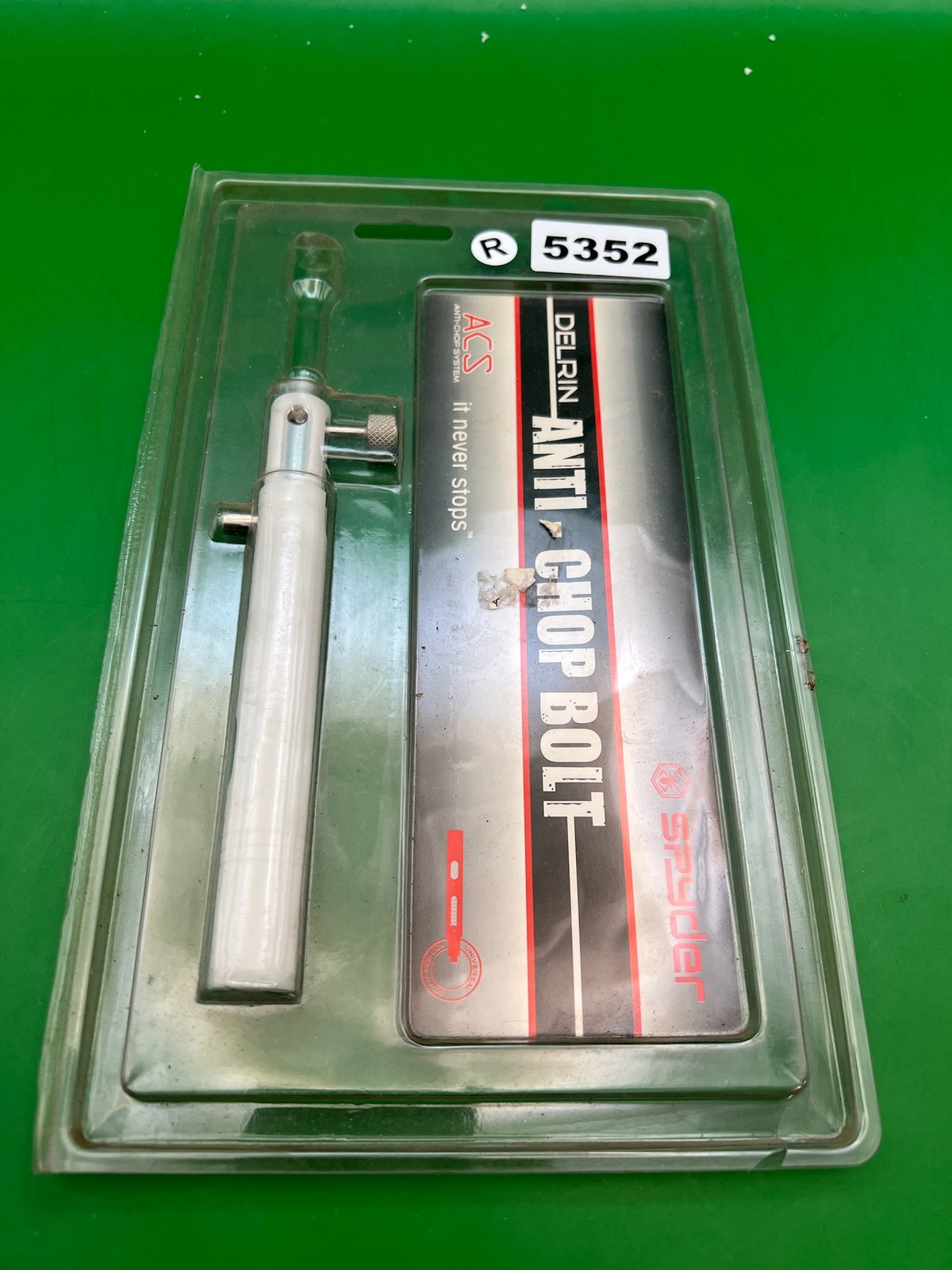 Spyder Anti-Chop Bolt White