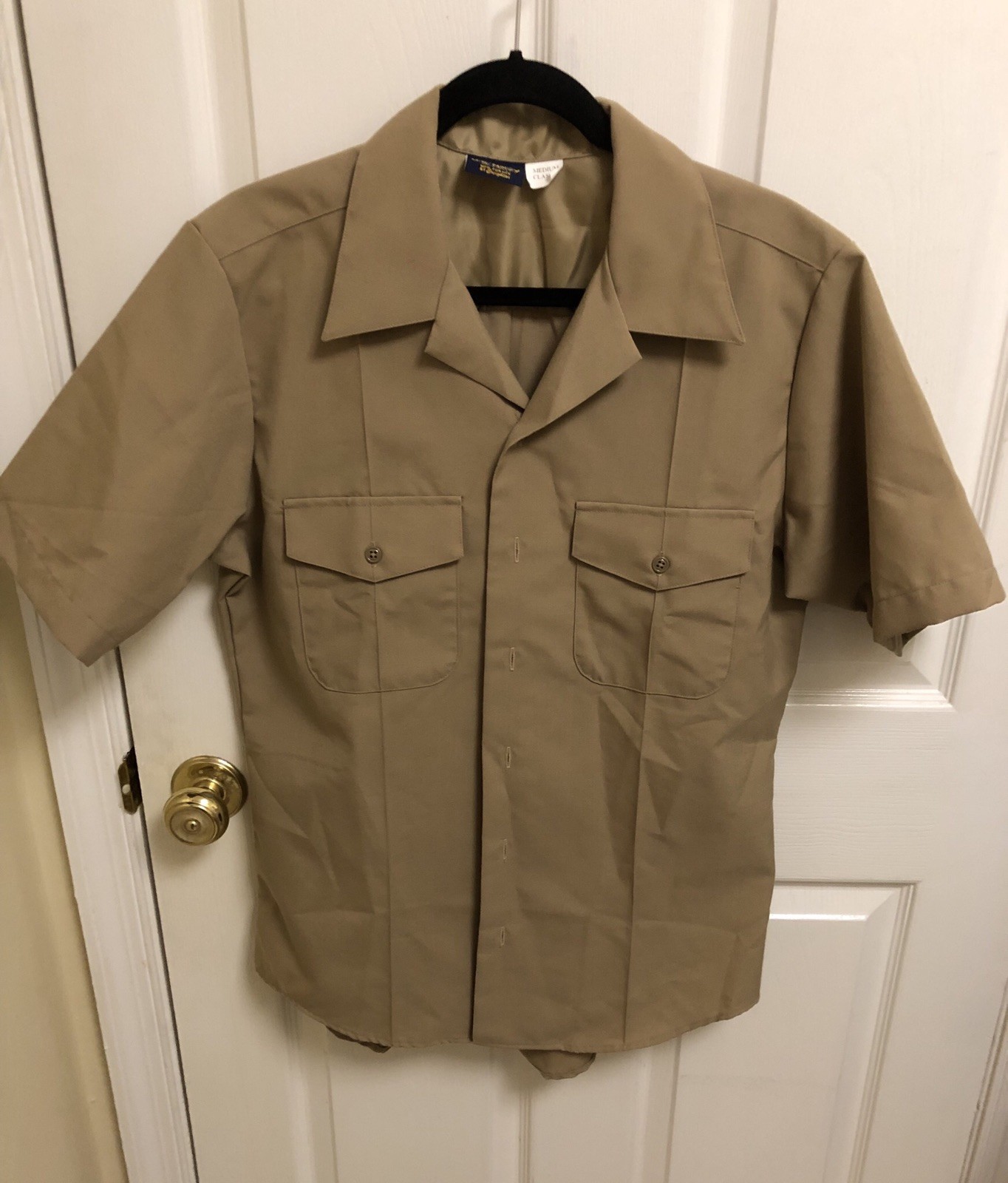 Official U.S. Navy Authentic Official Uniform Khaki Shirt Medium Classic USN Tan