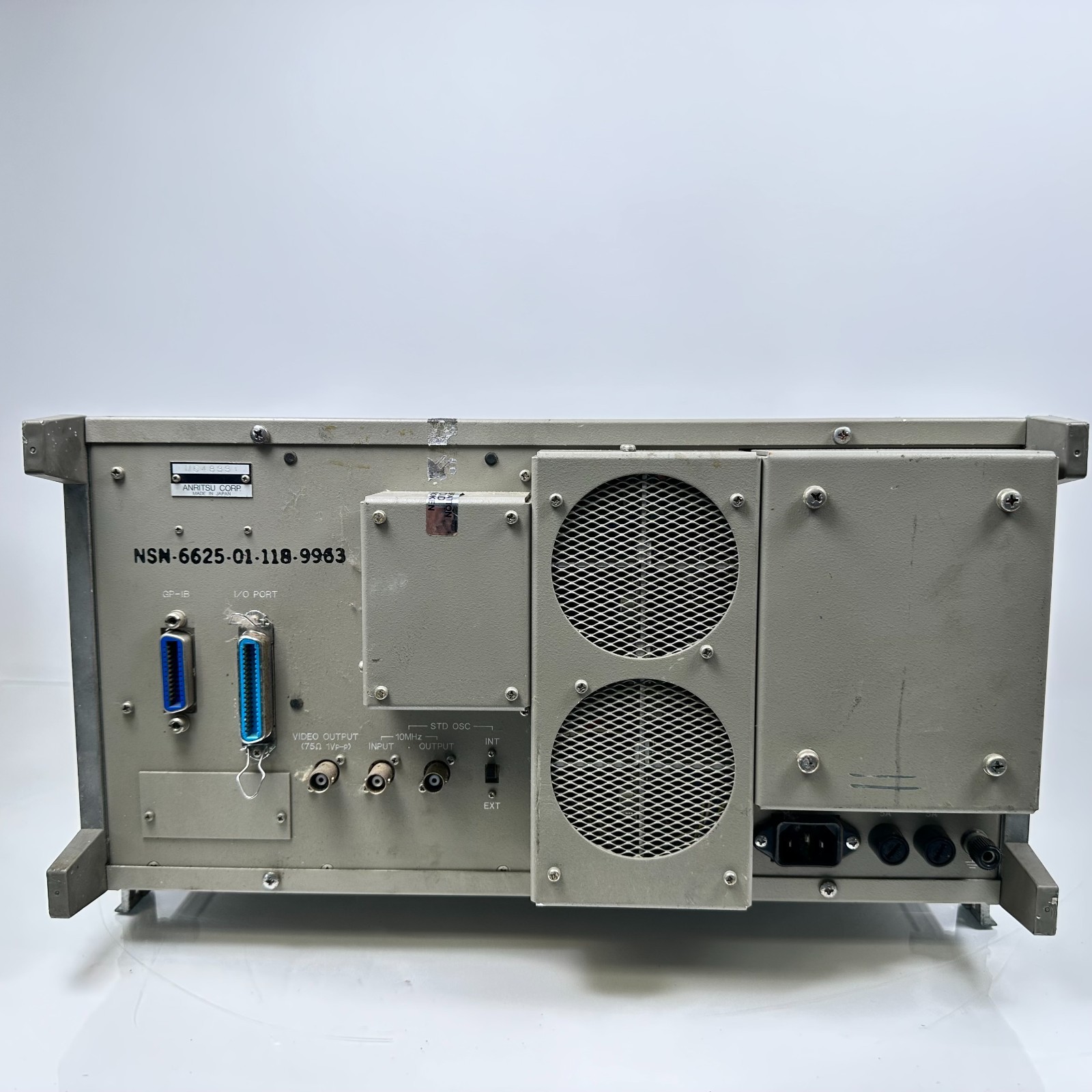 Anritsu MS420K Network / Spectrum Analyzer 10Hz-30Mhz