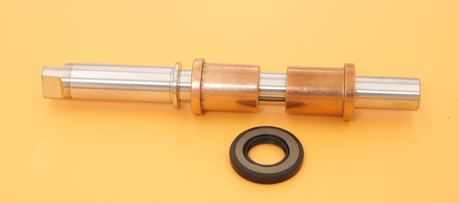 CARPIGIANI SOFT SERVE  ICE CREAM  VAN MACHINE  R PUMP SHAFT SET WITH BUSH