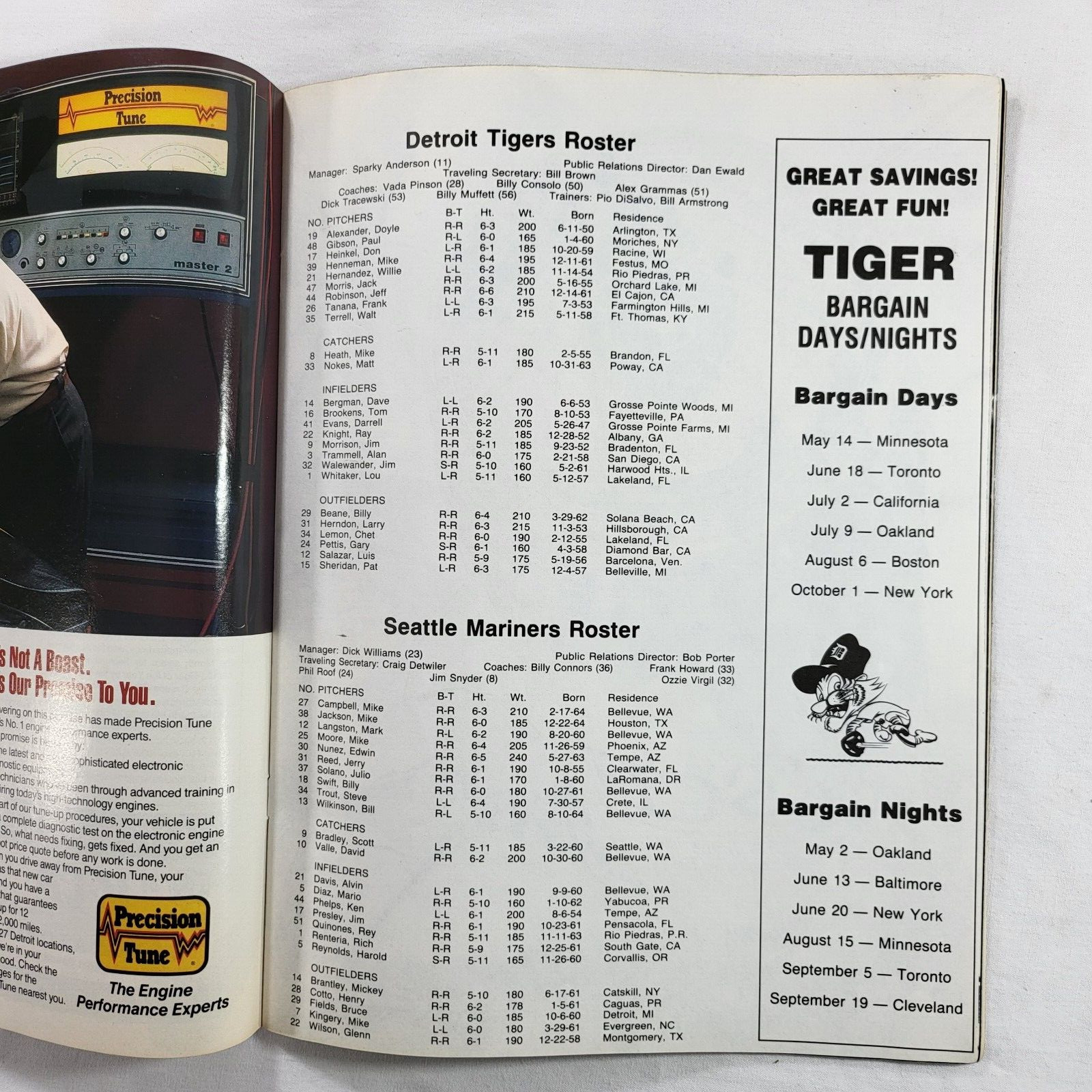 Detroit Tigers 1988 Scorebook & Official Program vs Seattle Mariners