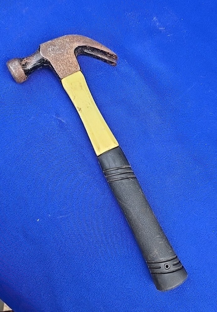 Vintage Vaughn B7A, 26 oz Drop Claw Hammer Fiberglass/Rubber Handle