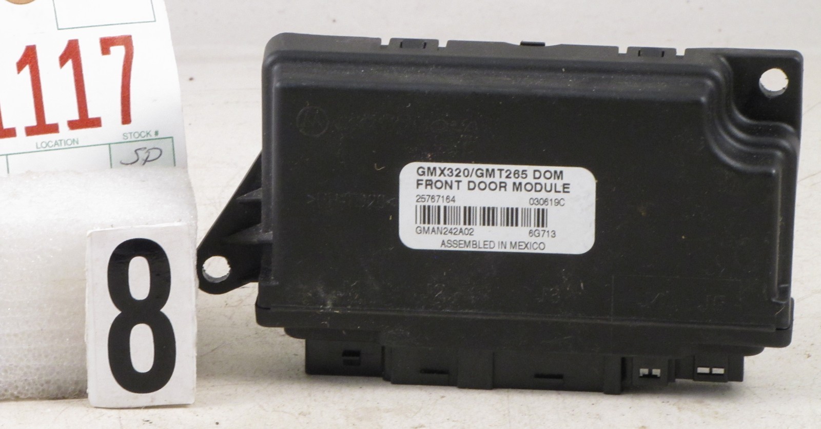 2004 04 CADILLAC CTS Front Door Module Computer 25767164