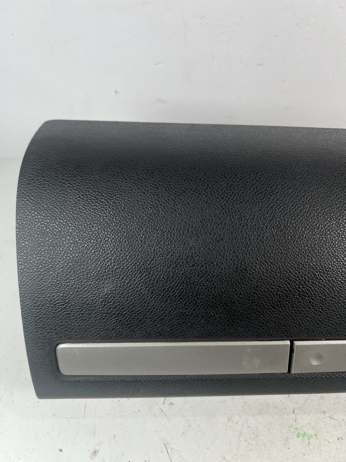 07-13 Silverado SIERRA Dash UPPER GLOVE BOX Storage Compartment Door BLACK
