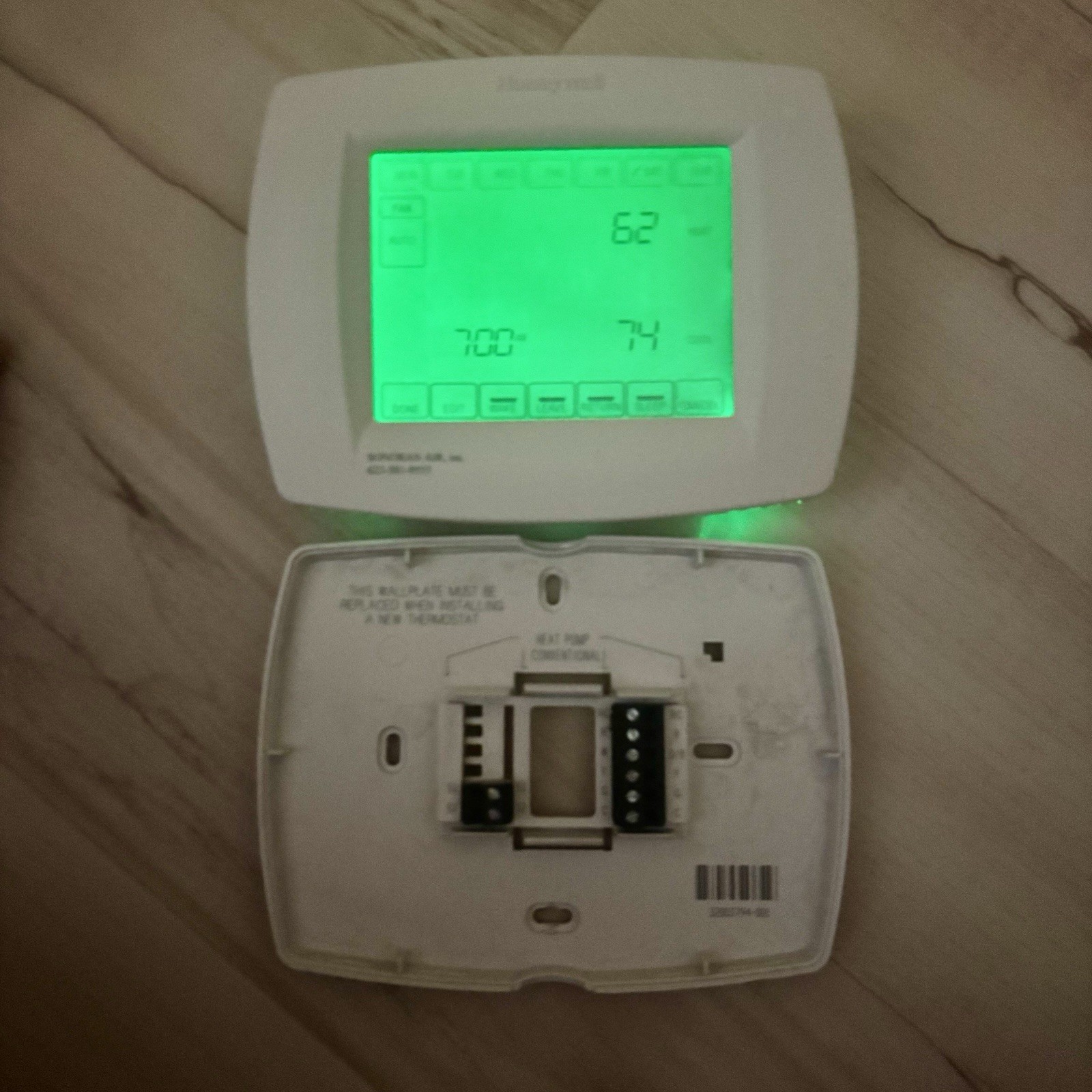 Honeywell TH8110U1003 VisionPro 8000 Touchscreen 7-Day Programmable Thermostat