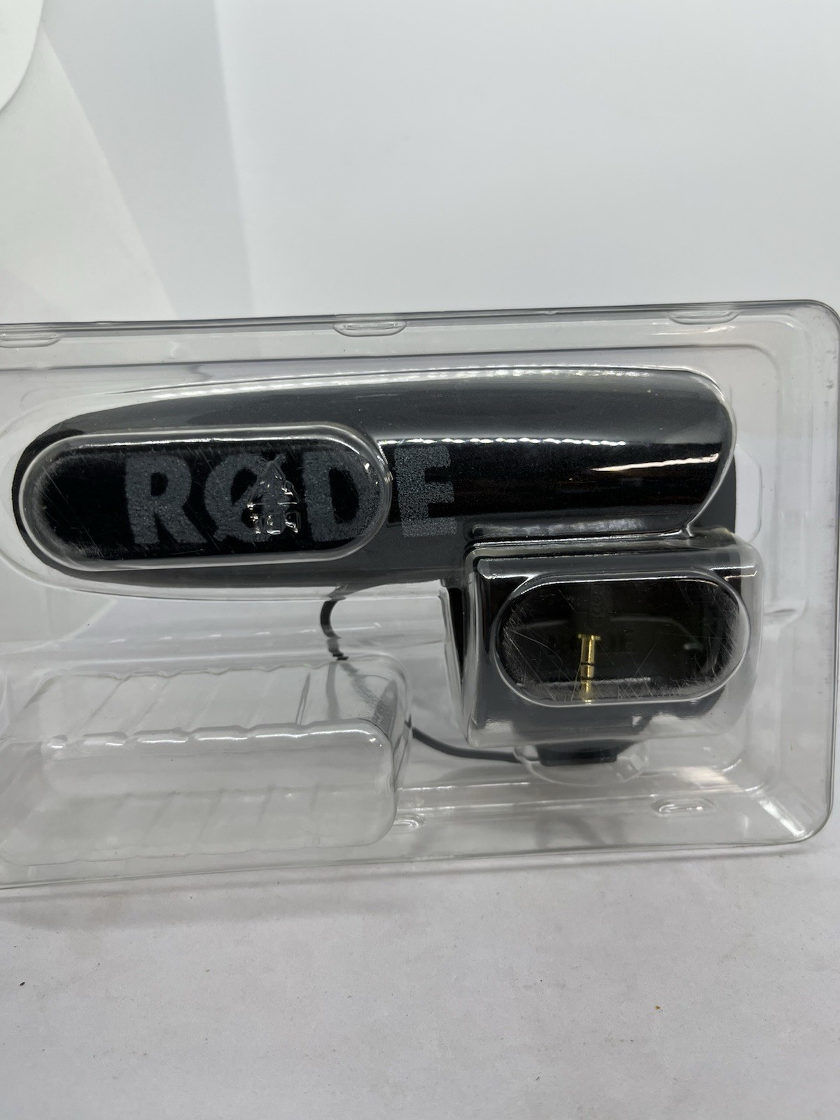RODE VideoMic Pro On-Camera Shotgun Microphone Vlogger/DSLR