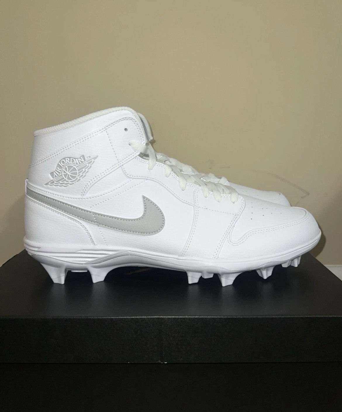 Nike Air Jordan 1 Mid TD Football Cleat White Grey Fog FJ6805-101