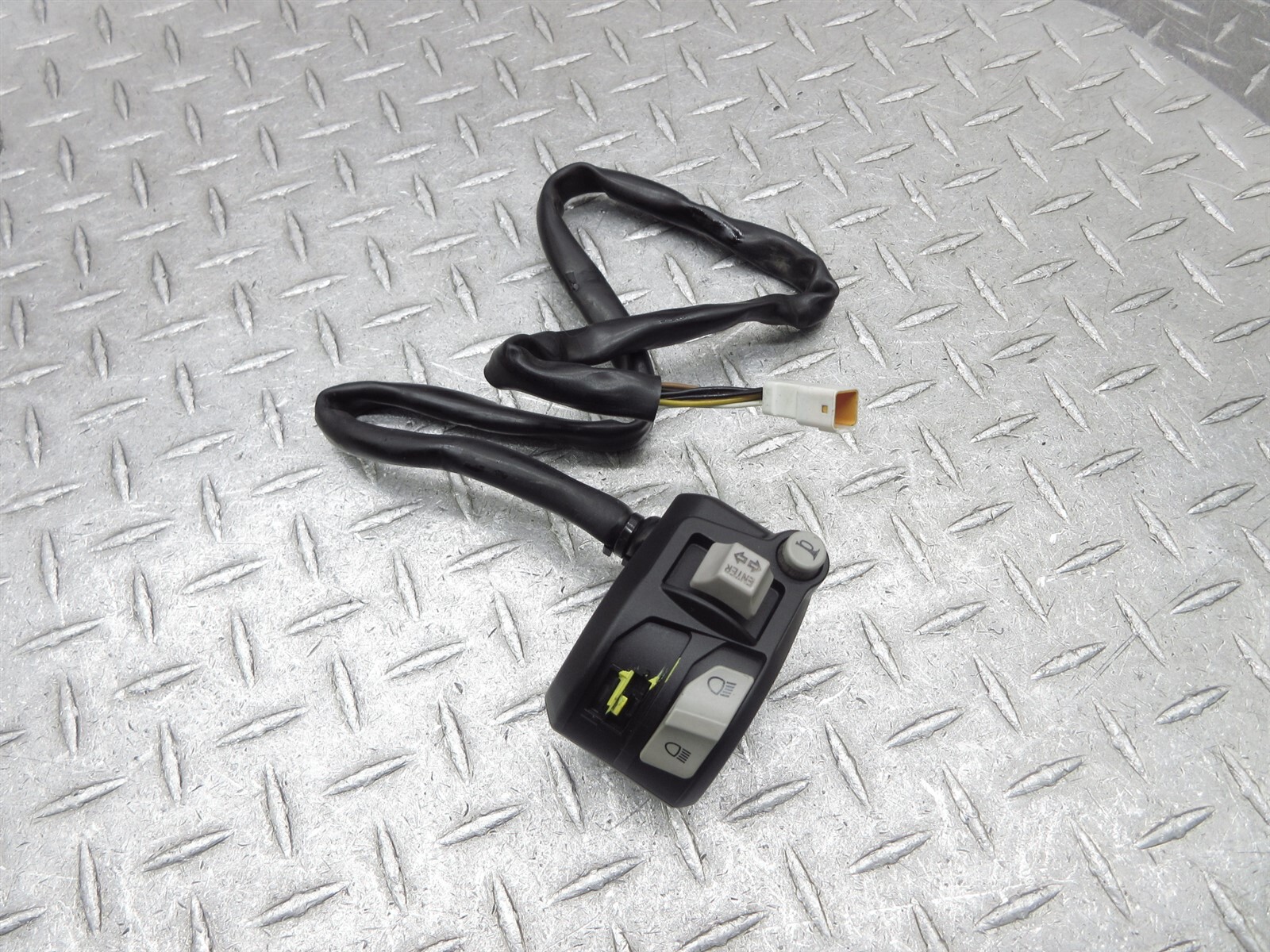 2017 17-21 Ducati Multistrada 950 Left Handlebar Handle Bar Control Switch