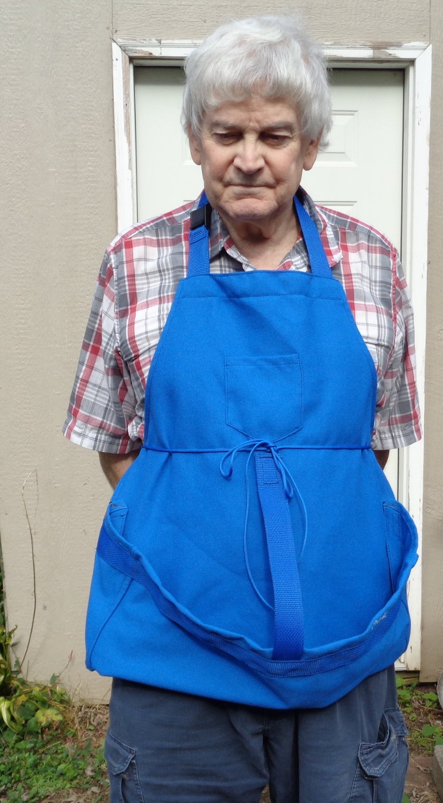 WOOD CARVERS APRON  BY CHAG NY DESIGNS 50%/50% COTTON /POLYESTER -2025002RR