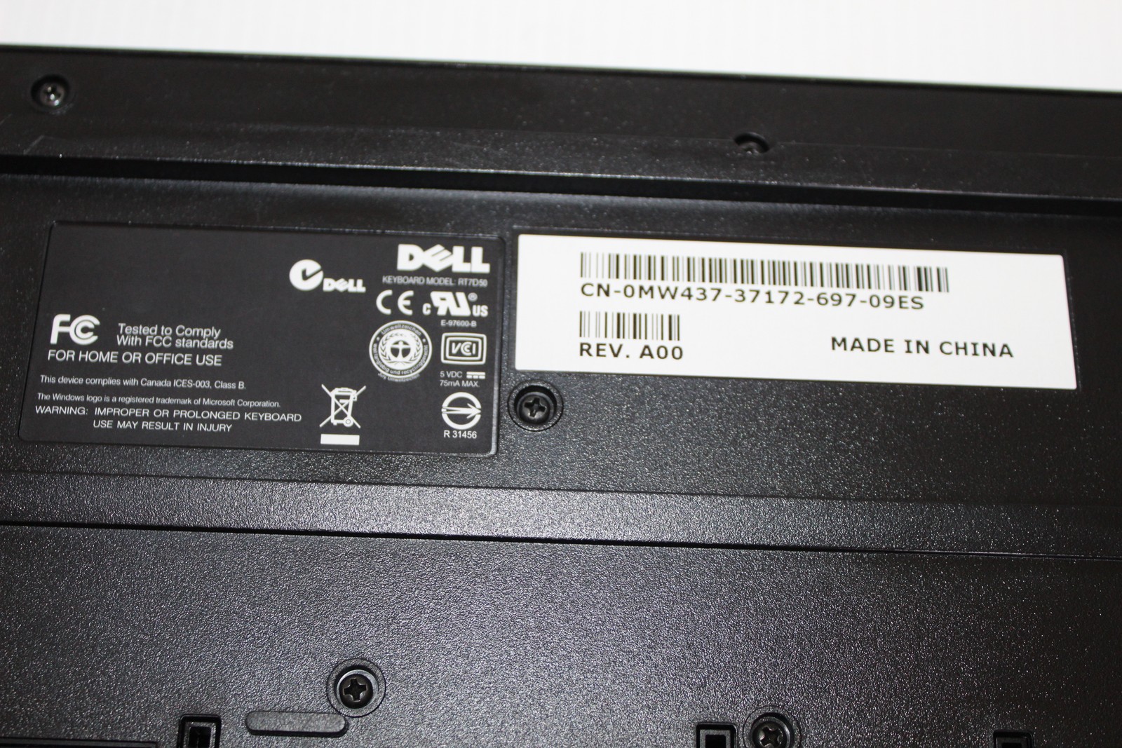 Dell KB113B Wired USB Keyboard Black Full-Size QWERTY with Numeric Keypad