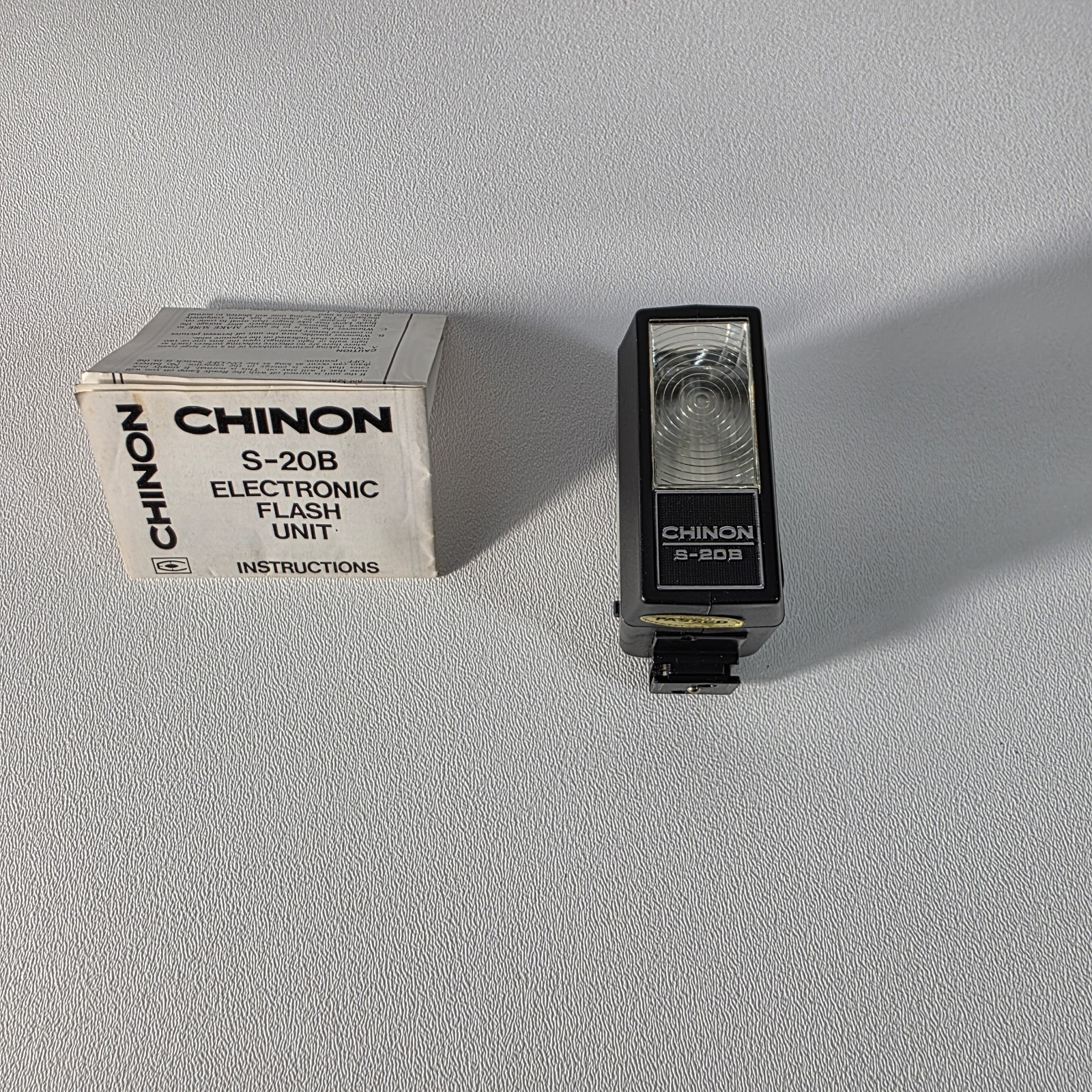 Vintage Chinon S-20B Electronic Camera Flash w/ Manual - Tested & Working