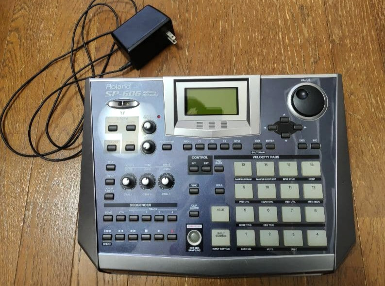 Roland SP-606 Sampling Workstation Sampler  CF Card Partially defective