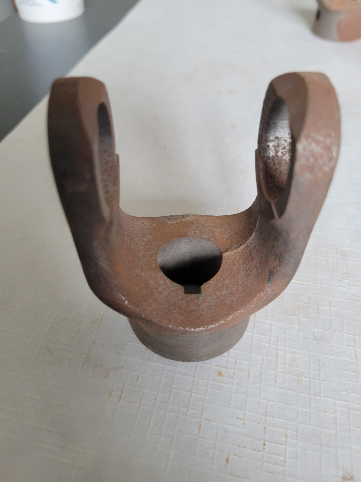Weasler 5/8" Round Bore 3/16"  Keyway & Set Screw Implement Yoke 6N Series