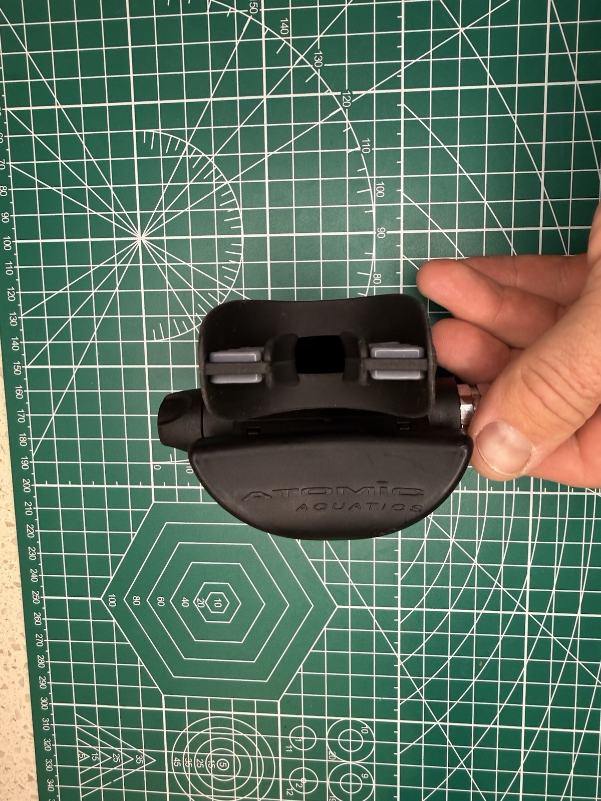 Atomic Aquatics z1 Second Stage Regulator-MINT CONDITION