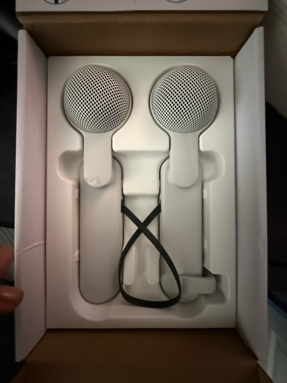 Logitech Off-ear Integrated Audio White USB-C for Meta Quest 2 Headset