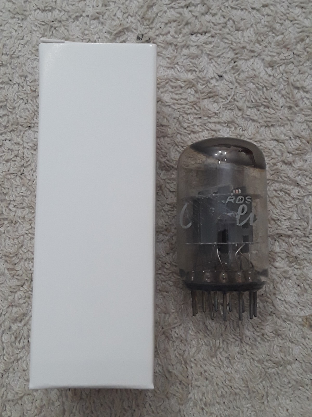 NOS Airline 8CB11 Vacuum tube - White Box - Tested