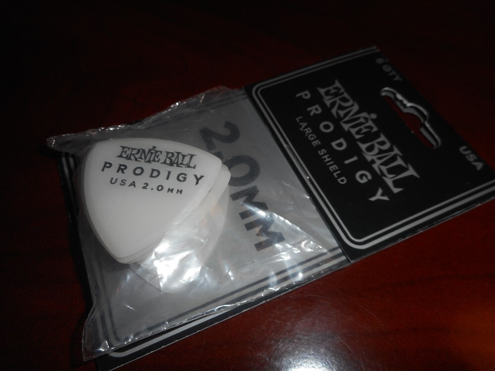NEW Ernie Ball Large Shield Prodigy 2.0mm Picks (6) - WHITE, #P09338