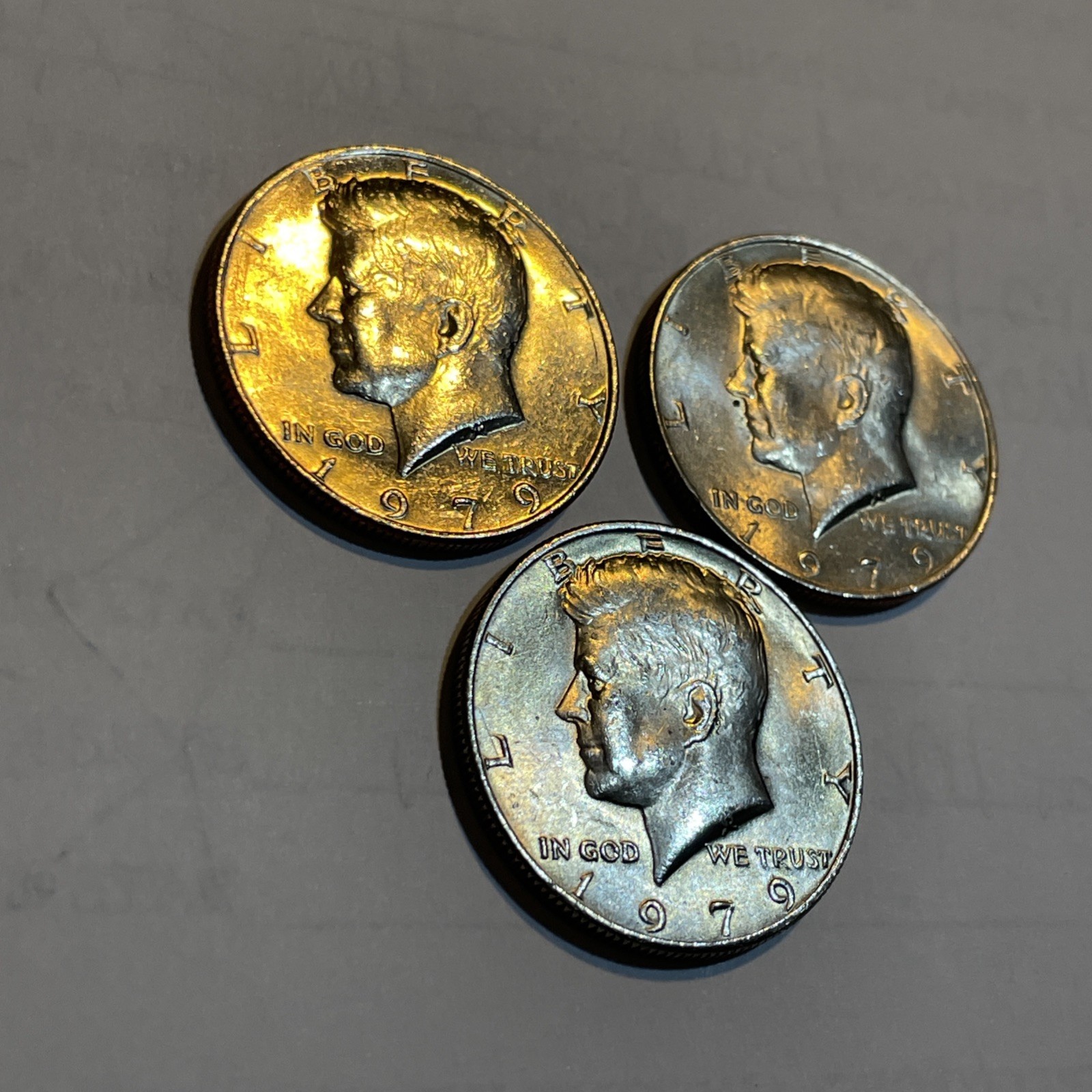 1979 kennedy half dollar Lot, Yellow/green Toned