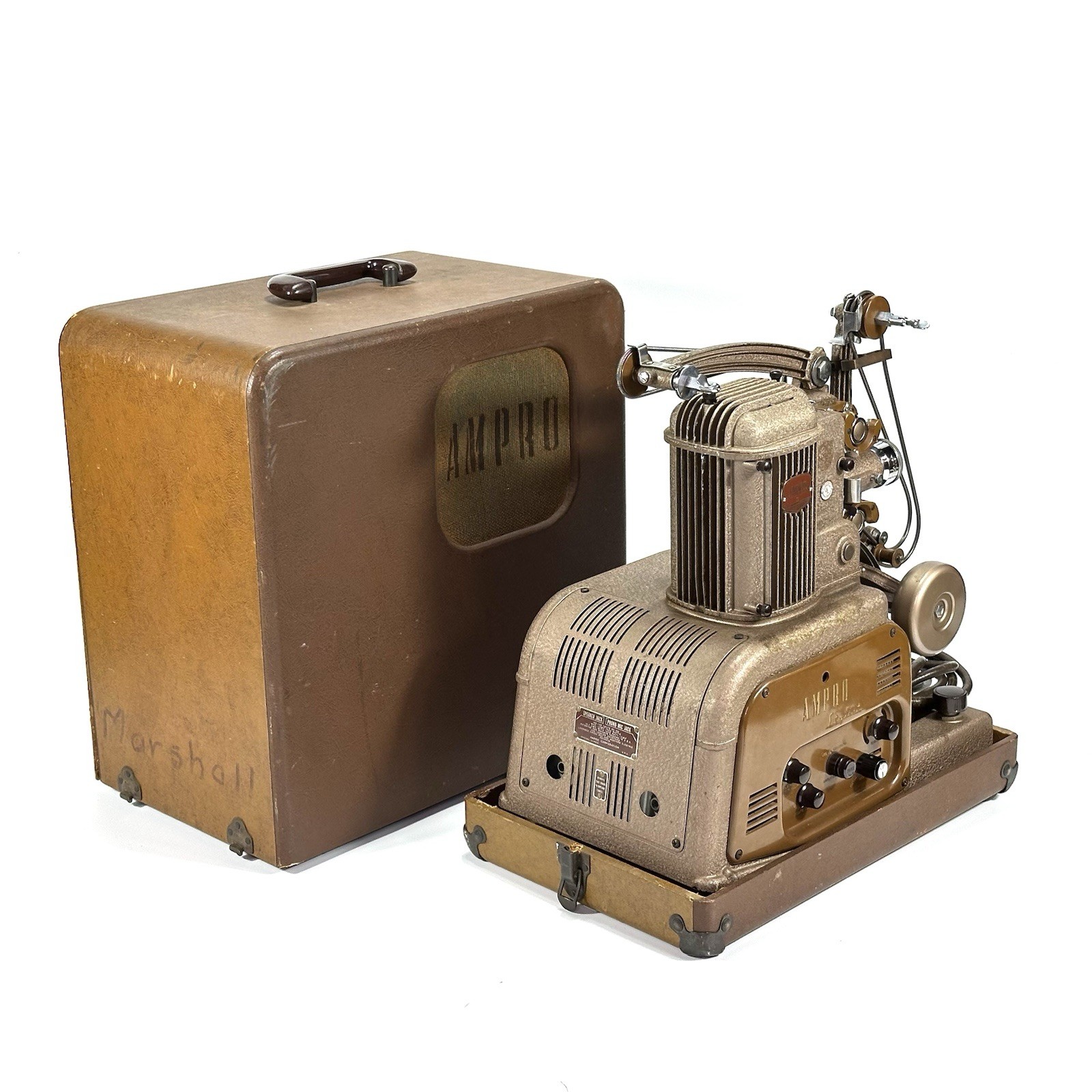 Vintage AMPRO Stylist 16mm Movie Film Projector w/ Speaker Case Powers On